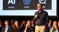 Eric Schmidt speech about AI booed during graduation