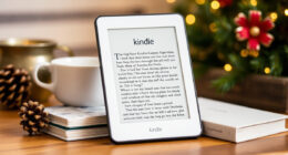 Kindle Paperwhite Bundle Review: A Holiday Reader That Travels